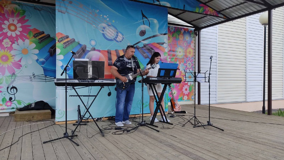 «ДаЁшь молодЁжь» - вечер живой музыки с участием кавер-группы "Высокое напряжение" с.Борисовка